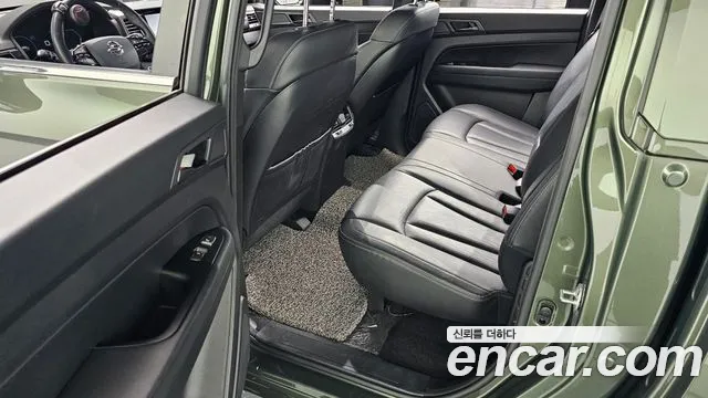 KG_Mobility_Ssangyong Rexton Новый Rexton Sport Khan Дизель 2.2 4WD — Фото автомобиля 9