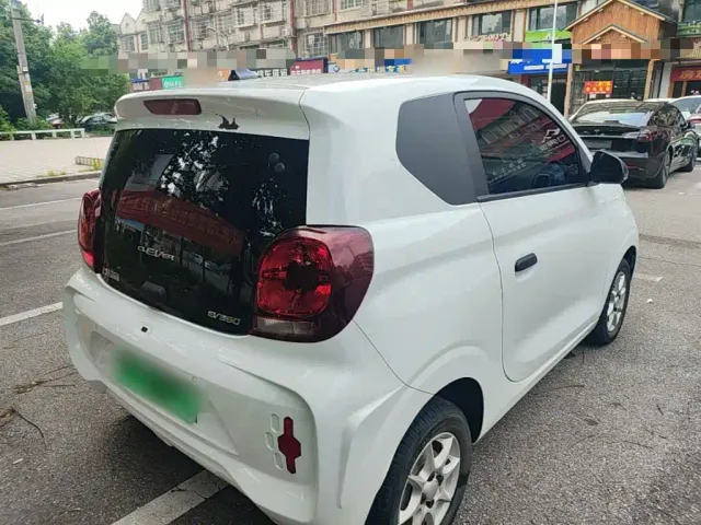 Roewe Clever — Фото автомобиля 6