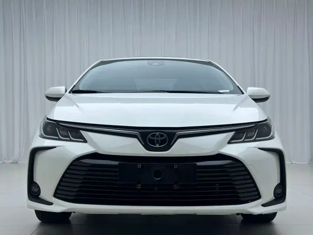 Toyota Corolla — Фото автомобиля 2