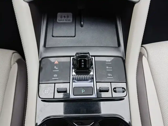 BYD Song PLUS — Фото автомобиля 13