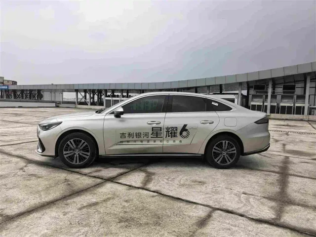Geely Galaxy Stellar 6 — Фото автомобиля 2