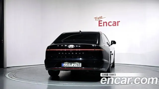 Hyundai Grandeur GN7 — Фото автомобиля 4