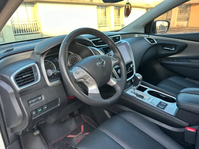 Nissan Murano — Фото автомобиля 10