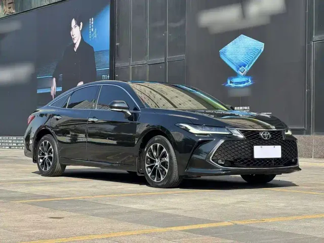 Toyota Avalon — Фото автомобиля 8