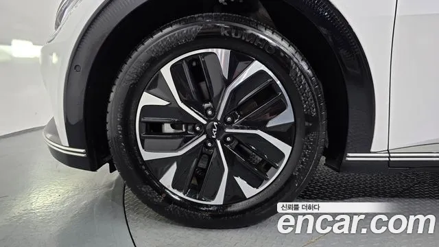 Kia EV6 — Фото автомобиля 5