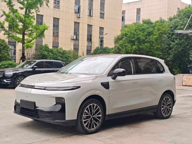 Фотография автомобиля — Leapmotor B10