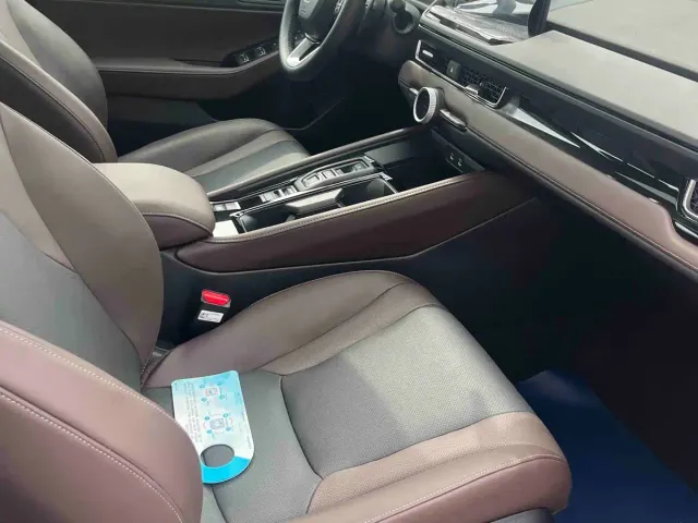 Honda Inspire Hybrid — Фото автомобиля 13