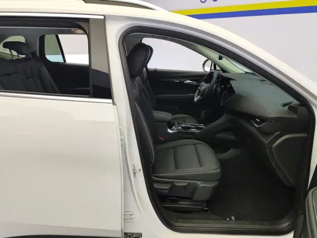 Buick Envision Plus — Фото автомобиля 8