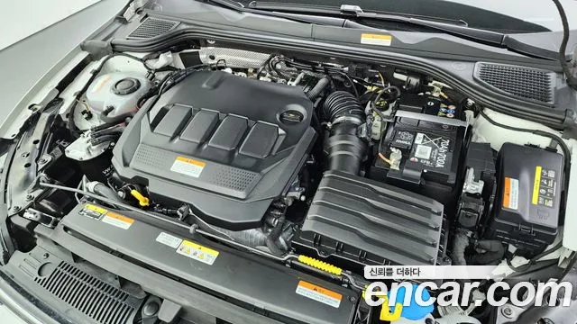 Volkswagen Golf Golf 8 поколение 2.0 TDI Prestige — Фото автомобиля 6