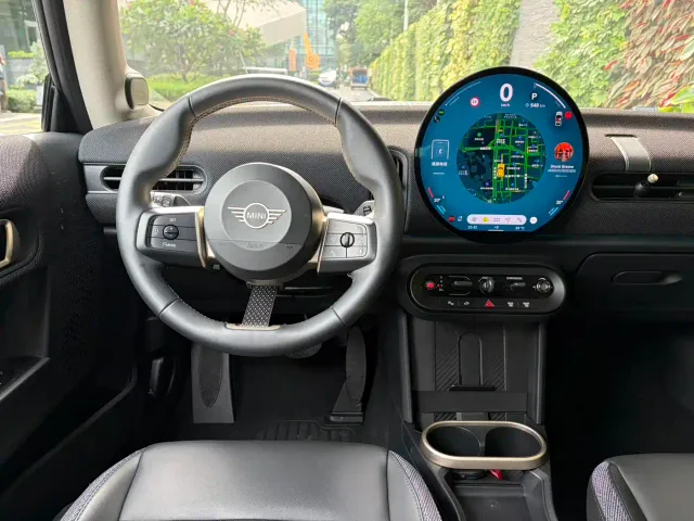 MINI Hatch — Фото автомобиля 17