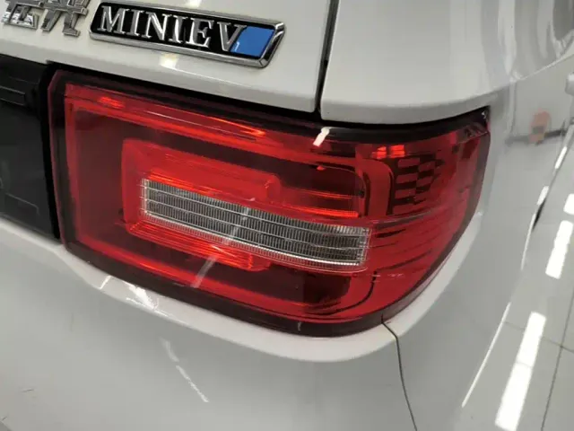 Wuling Hongguang Mini EV — Фото автомобиля 7