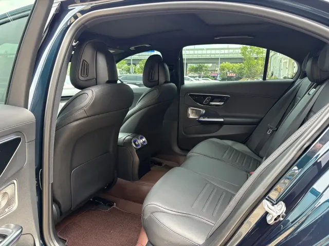 Mercedes-Benz C-Class — Фото автомобиля 14