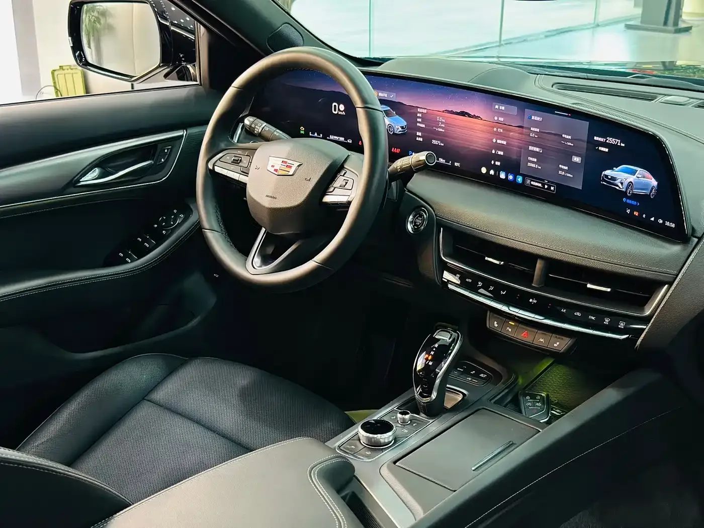 Cadillac Cadillac CT5 2024 28T Luxury Model Pro — Фото автомобиля 17