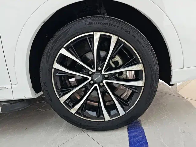 Jetour X70 Plus — Фото автомобиля 6