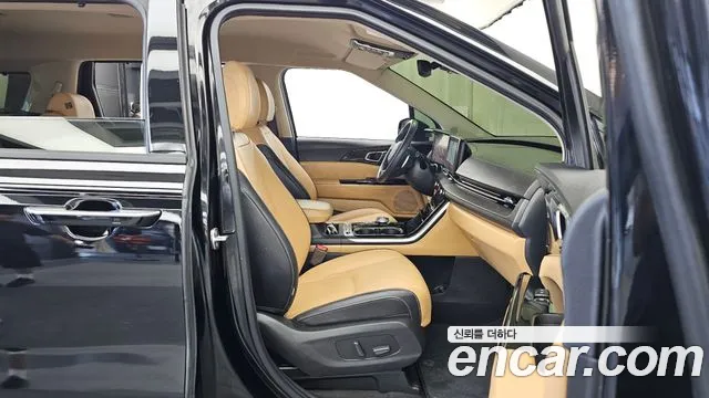 Kia Carnival Generation 4 — Фото автомобиля 18