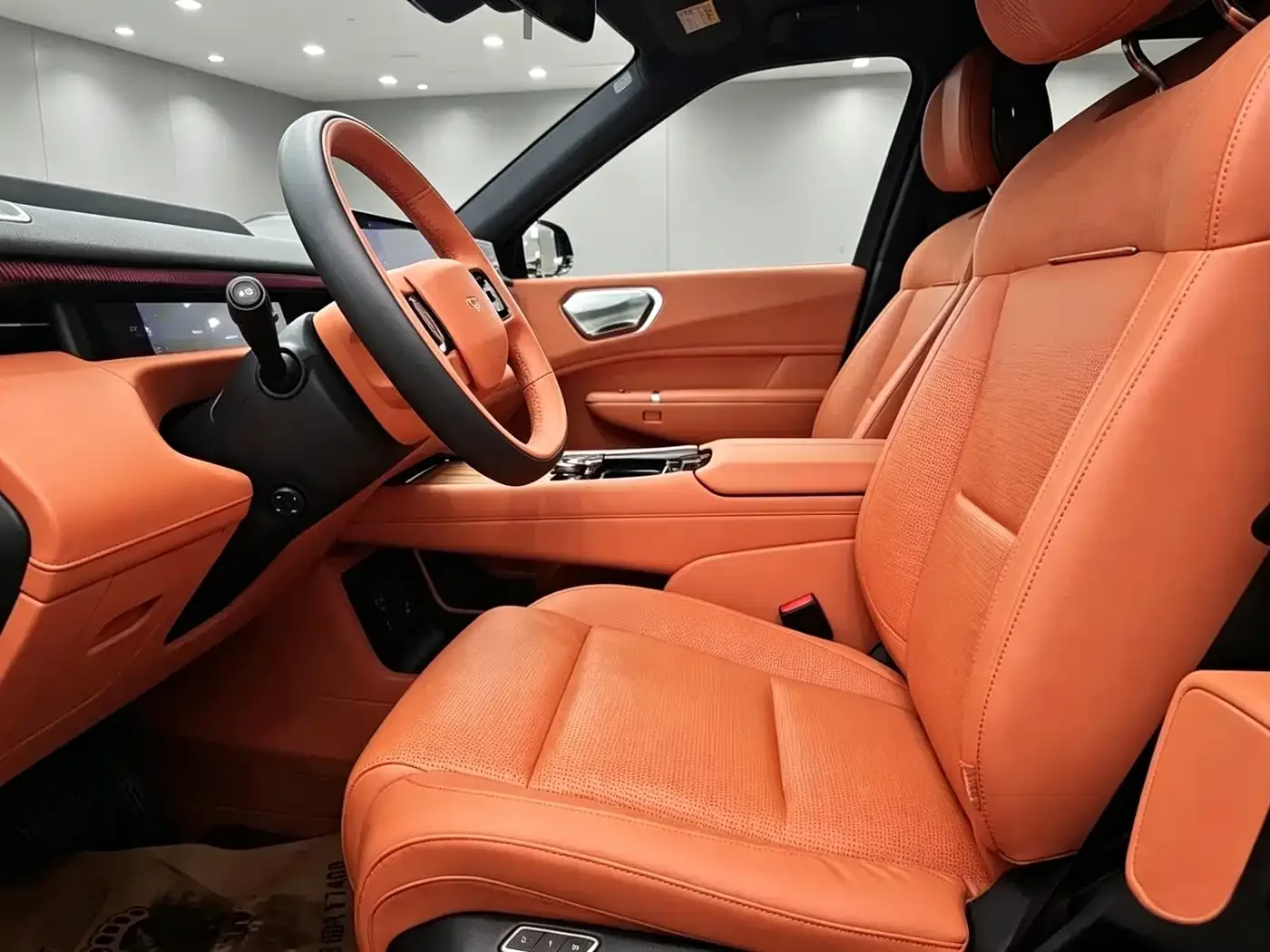 Lynk & Co Lynk & Co 900 2025 1.5T Ultra — Фото автомобиля 7