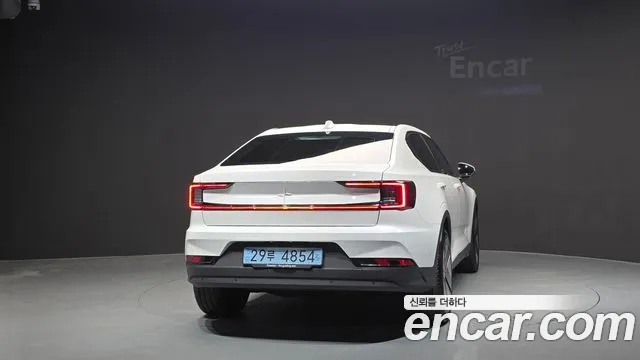Polestar 2 — Фото автомобиля 4