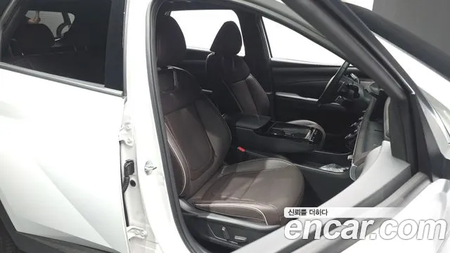 Hyundai Tucson Новый Tucson (NX4) Бензин 1.6 турбо 2WD — Фото автомобиля 23