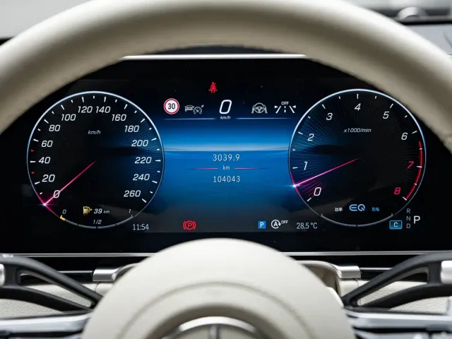 Mercedes-Benz S-Class — Фото автомобиля 12