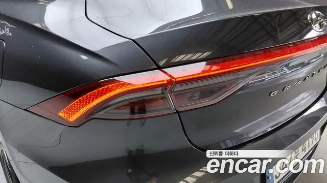 Hyundai Grandeur Новый Grandeur IG — Фото автомобиля 23