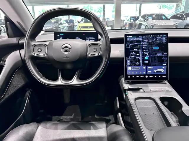 Nio ET5 — Фото автомобиля 15