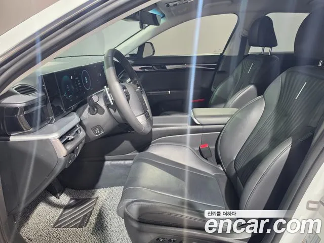 Hyundai Grandeur GN7 — Фото автомобиля 12