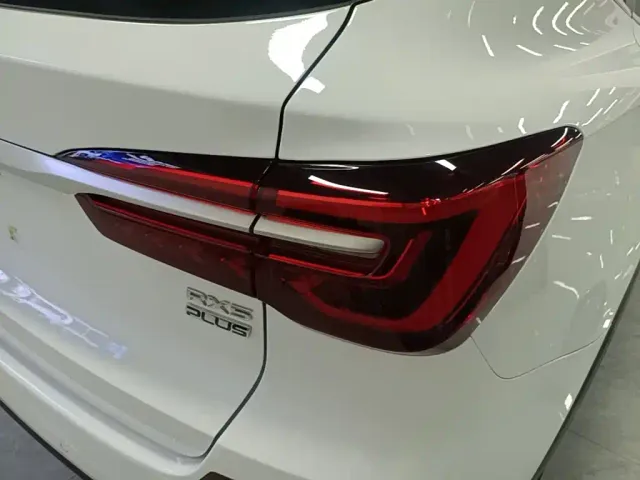 Roewe RX5 — Фото автомобиля 7