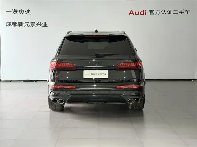 Audi Audi SQ7 2024 4.0 TFSI Dark Knight Edition — Фото автомобиля 5
