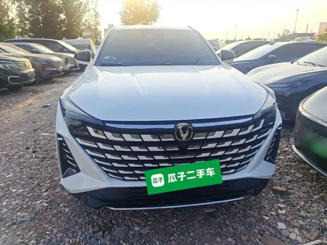 Changan UNI-Z — Фото автомобиля 2