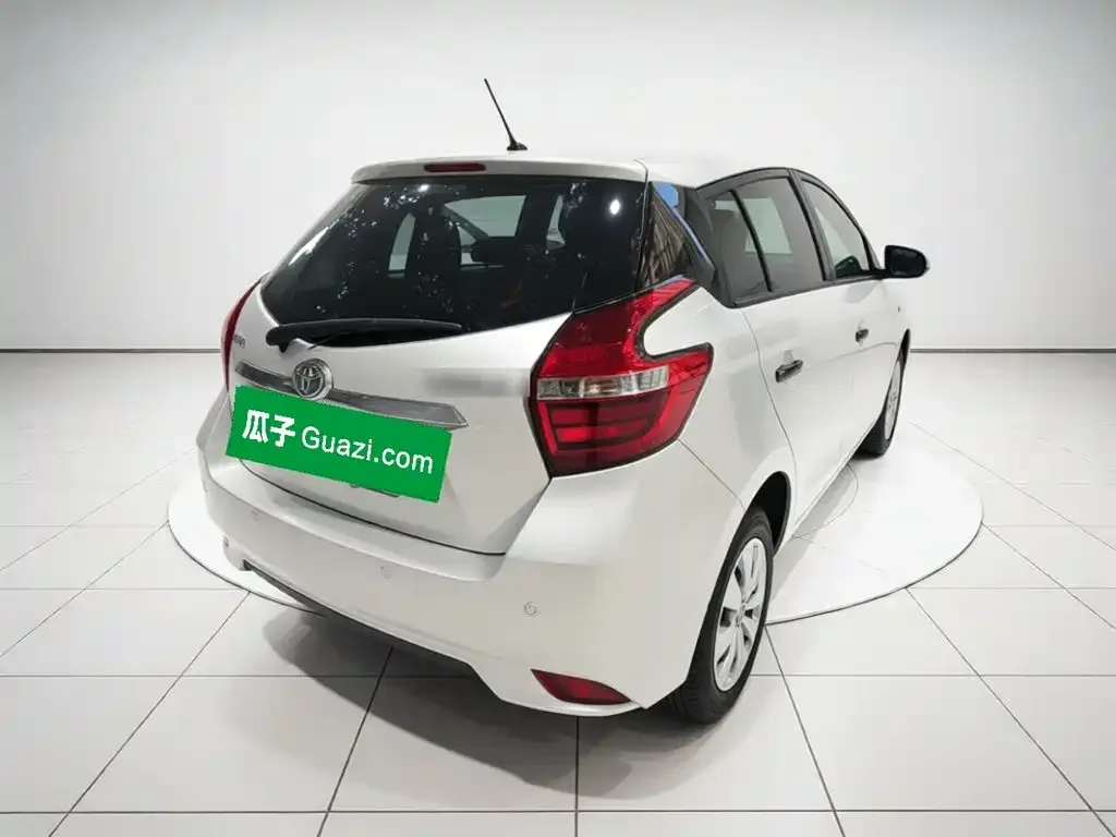Toyota YARiS L Zhi Xuan 2022 1.5L CVT Leading PLUS Edition — Фото автомобиля 6