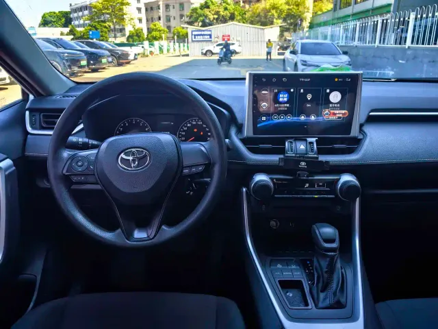 Toyota Wildlander — Фото автомобиля 6