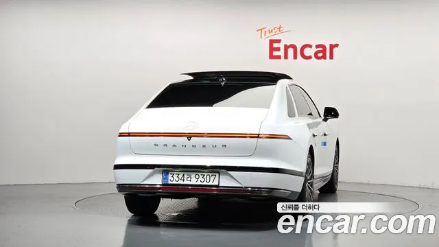 Hyundai Grandeur GN7 — Фото автомобиля 4
