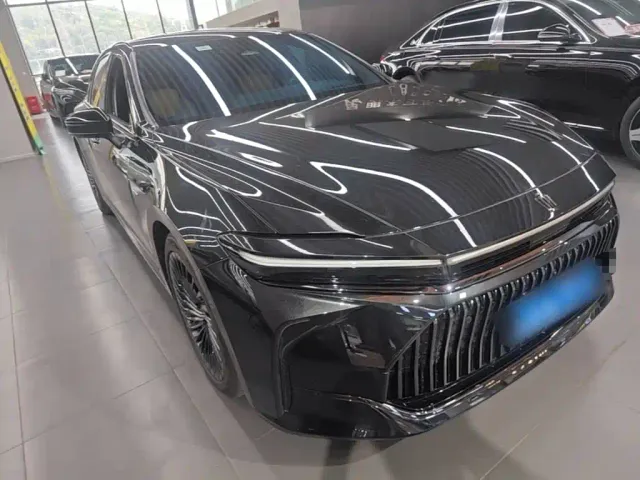 Toyota Crown — Фото автомобиля 3