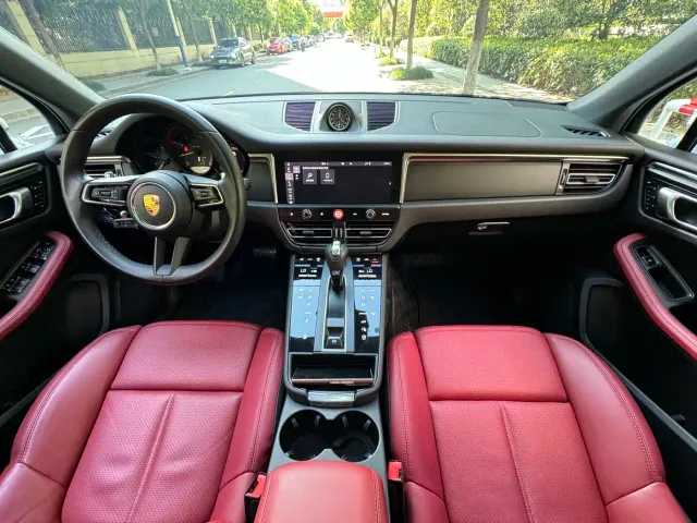 Porsche Macan — Фото автомобиля 9