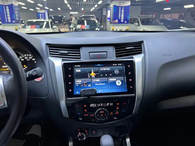 Nissan Terra — Фото автомобиля 8