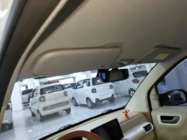 Wuling Hongguang Mini EV — Фото автомобиля 17