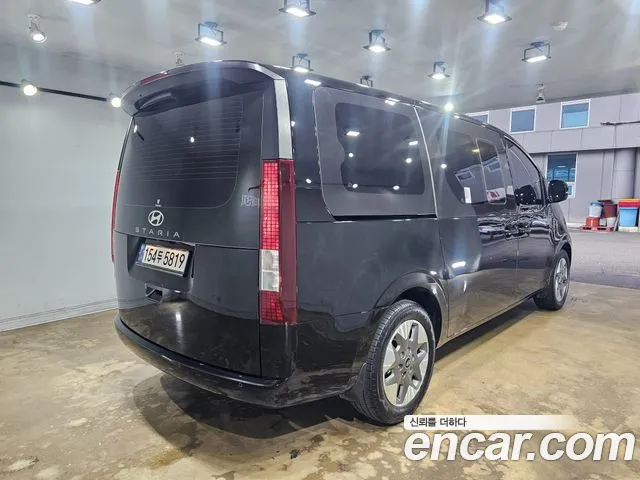 Hyundai Staria Staria — Фото автомобиля 4