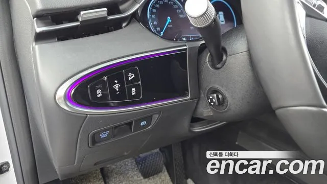 Genesis GV70 2.5T Бензин 2WD — Фото автомобиля 18