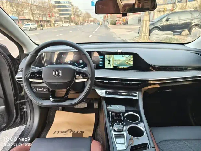 Changan Eado — Фото автомобиля 6