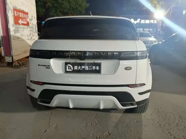 Land Rover Range Rover Evoque 2021 Range Rover Evoque L 249PS R-Dynamic S Performance Edition — Фото автомобиля 5