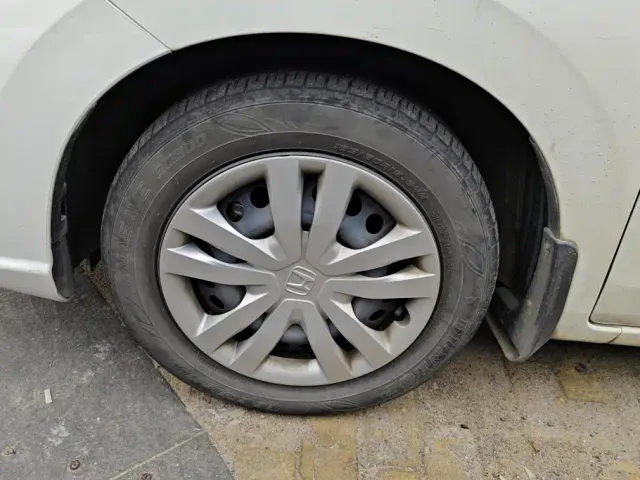 Honda Fit — Фото автомобиля 6