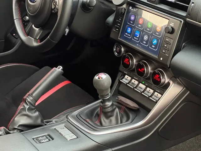 Subaru BRZ — Фото автомобиля 13