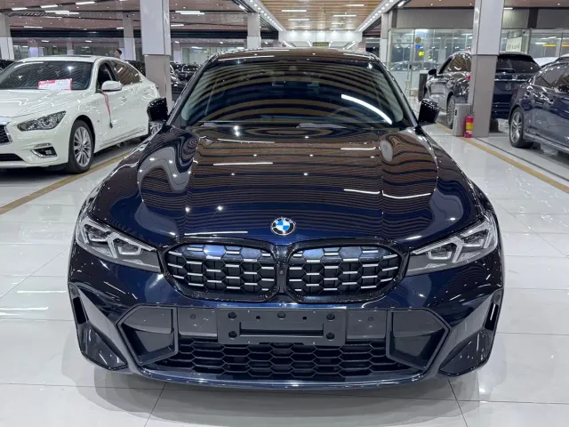 BMW 3 Series — Фото автомобиля 2