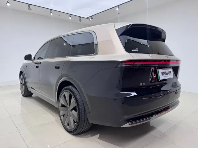 Li Auto L9 — Фото автомобиля 6