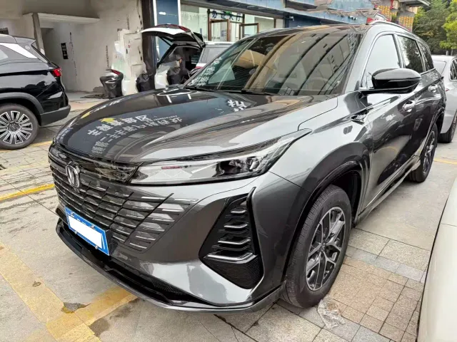 Фотография автомобиля — Changan CS75 Plus