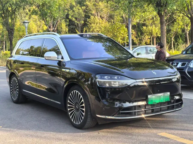 Aito M9 — Фото автомобиля 3