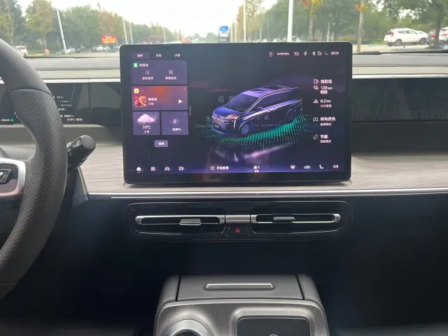 GAC Trumpchi E8 — Фото автомобиля 7