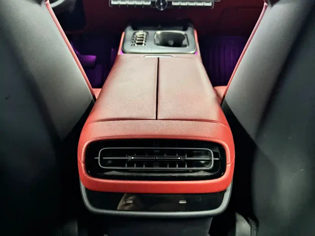 Xiaomi SU7 — Фото автомобиля 26