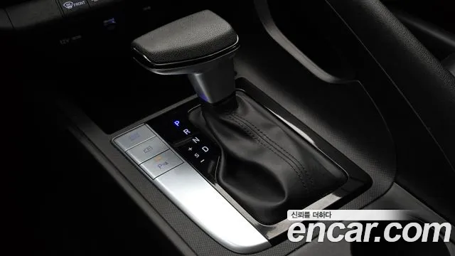 Hyundai AVANTE Новый Avante (CN7) — Фото автомобиля 9