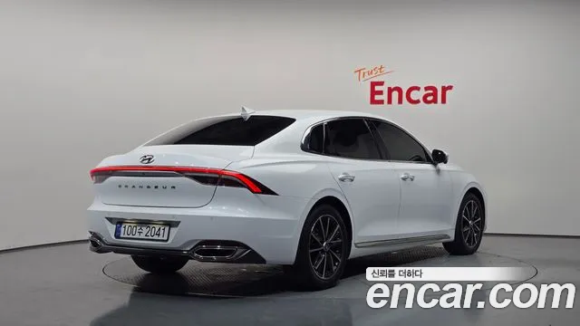 Hyundai Grandeur New — Фото автомобиля 2